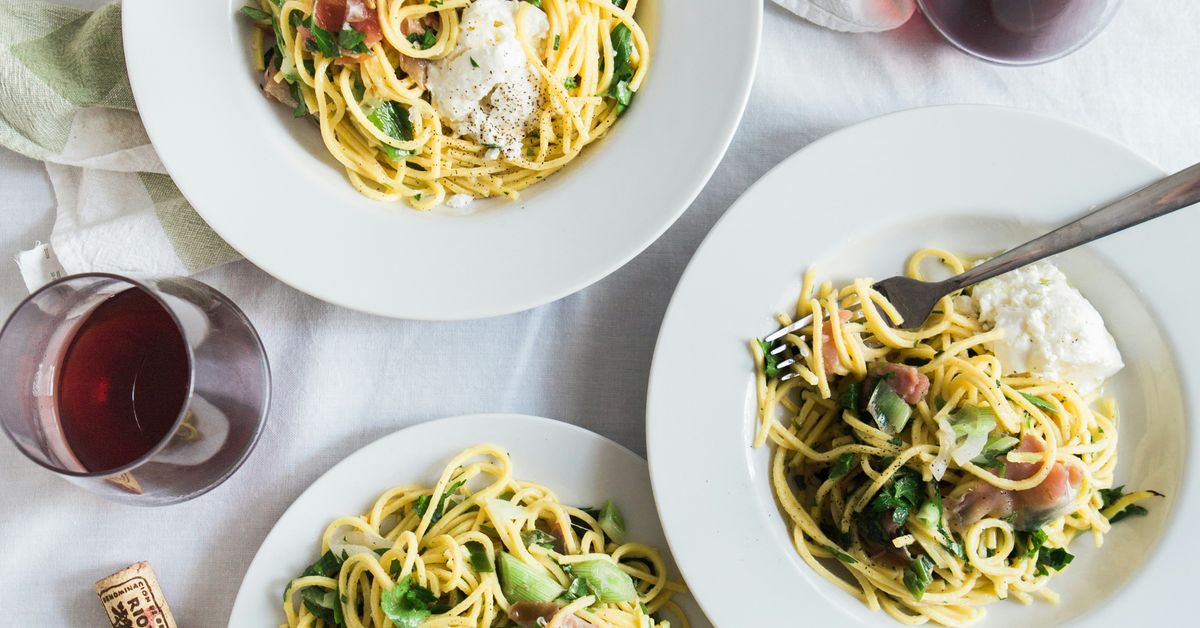 Seafood Pasta Recipes From Shrimp Scampi to Linguine